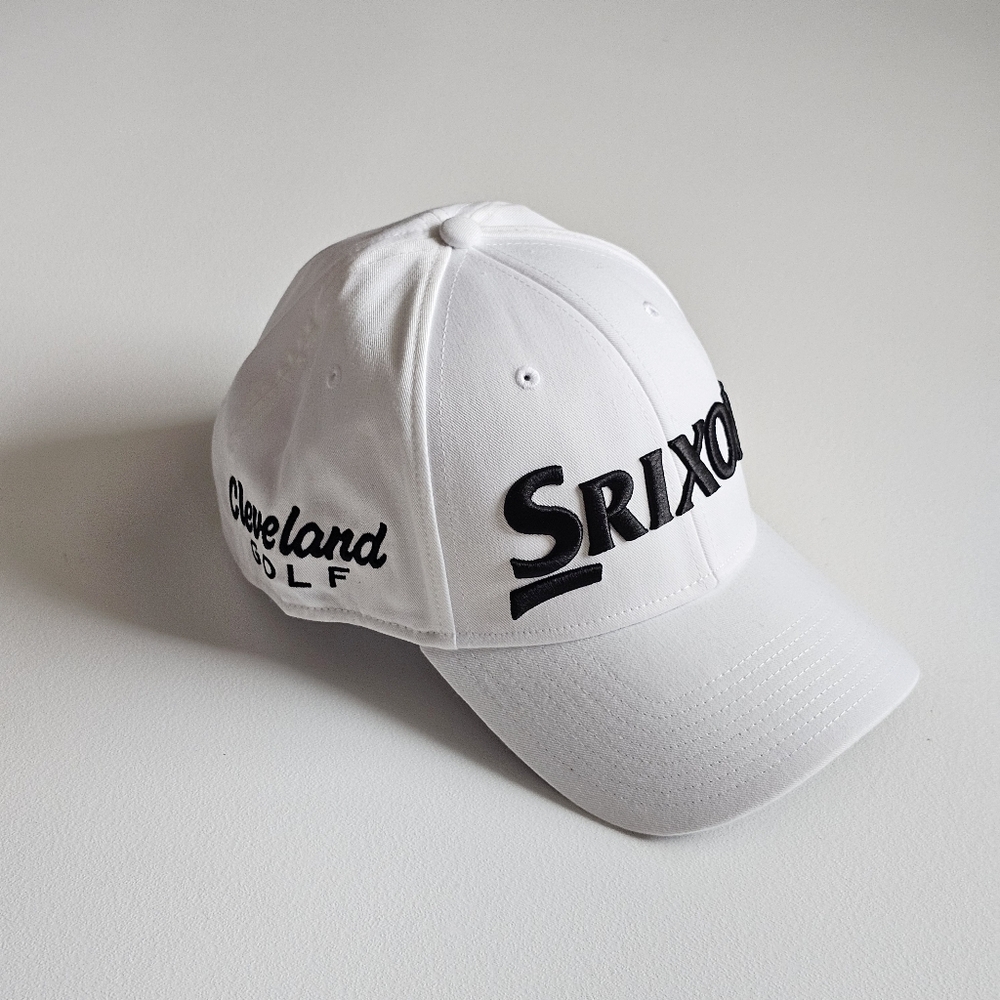 NWOT Srixon Tour Original Cleveland Golf White Stretch Hat Men’s Size L